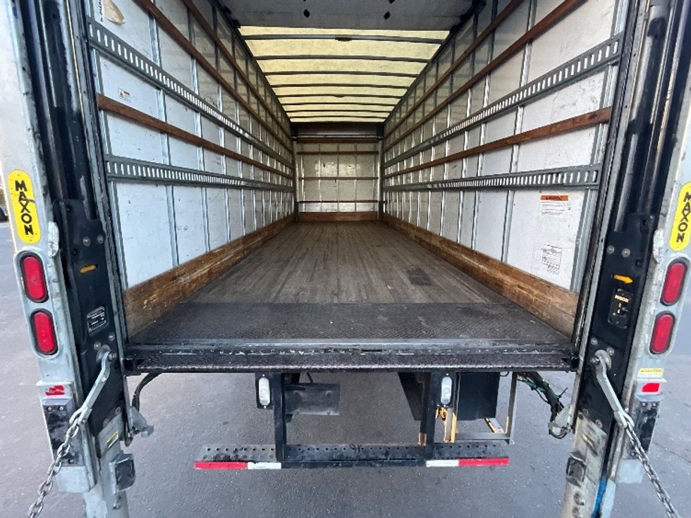 Medium Duty Box Truck-Light and Medium Duty Trucks-Freightliner-2018-M2-West Sacramento-CA-152,758\n\t\tmiles-$ 49,500 - Image 10