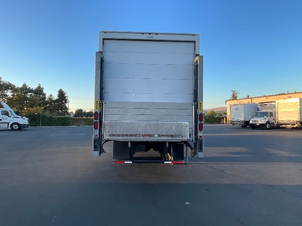 Medium Duty Box Truck-Light and Medium Duty Trucks-Freightliner-2018-M2-West Sacramento-CA-152,758\n\t\tmiles-$ 49,500 - Image 7