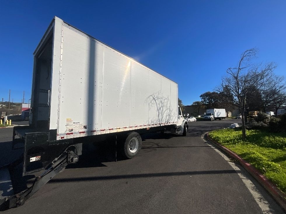 Medium Duty Box Truck-Light and Medium Duty Trucks-Freightliner-2018-M2-West Sacramento-CA-225,430\n\t\tmiles-$ 44,000 - Image 13