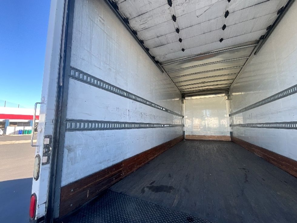 Medium Duty Box Truck-Light and Medium Duty Trucks-Freightliner-2018-M2-West Sacramento-CA-225,430\n\t\tmiles-$ 44,000 - Image 11