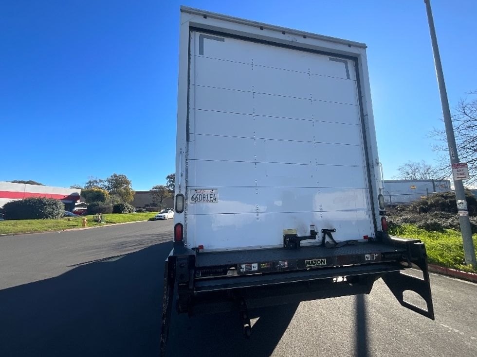 Medium Duty Box Truck-Light and Medium Duty Trucks-Freightliner-2018-M2-West Sacramento-CA-225,430\n\t\tmiles-$ 44,000 - Image 7