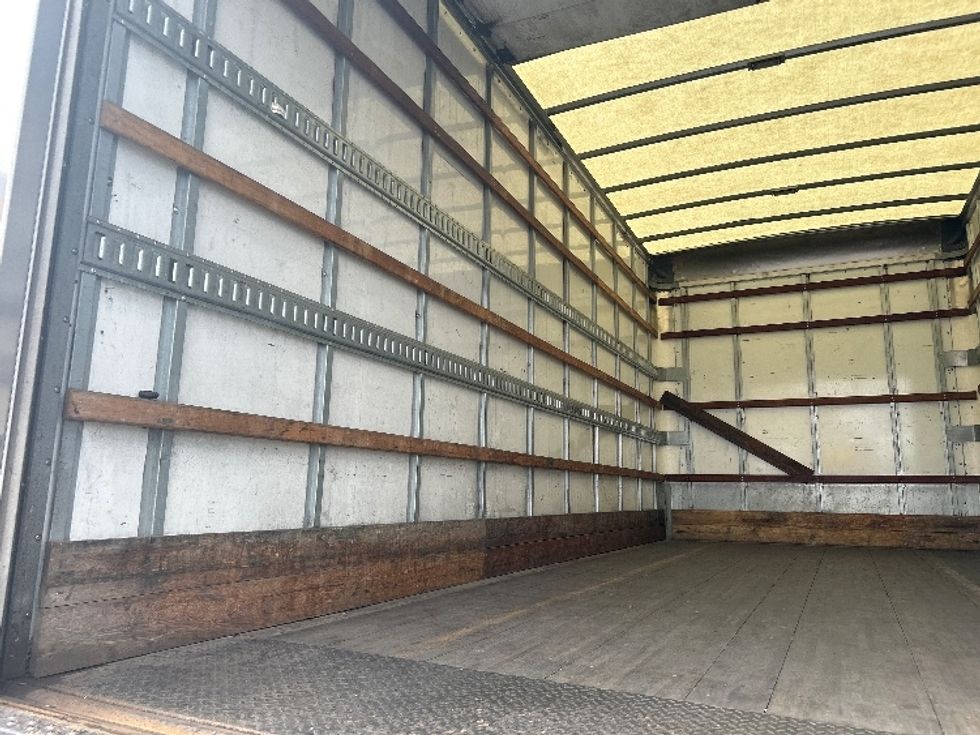 Medium Duty Box Truck-Light and Medium Duty Trucks-Freightliner-2018-M2-West Sacramento-CA-233,769\n\t\tmiles-$ 31,500 - Image 11