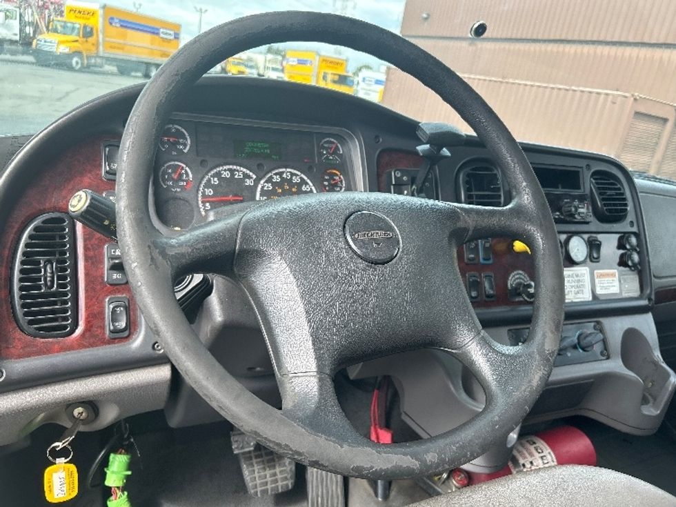 Medium Duty Box Truck-Light and Medium Duty Trucks-Freightliner-2018-M2-West Sacramento-CA-233,769\n\t\tmiles-$ 31,500 - Image 16