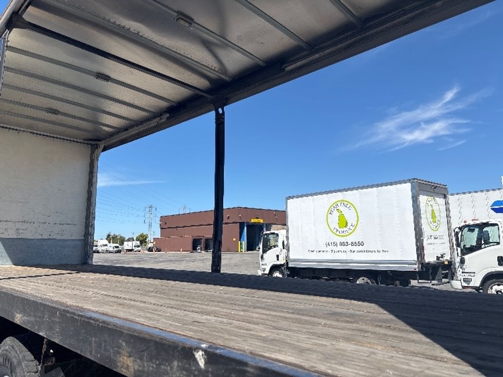 Medium Duty Box Truck-Light and Medium Duty Trucks-Freightliner-2018-M2-West Sacramento-CA-261,278\n\t\tmiles-$ 28,500 - Image 12
