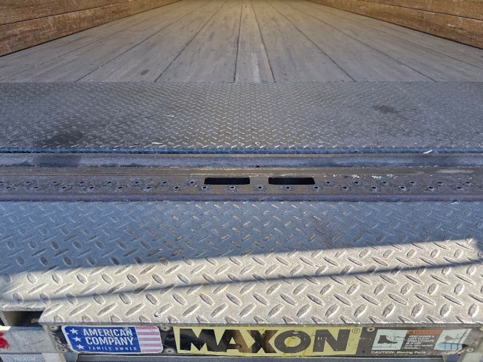 Medium Duty Box Truck-Light and Medium Duty Trucks-Freightliner-2018-M2-West Valley City-UT-184,083\n\t\tmiles-$ 49,000 - Image 10