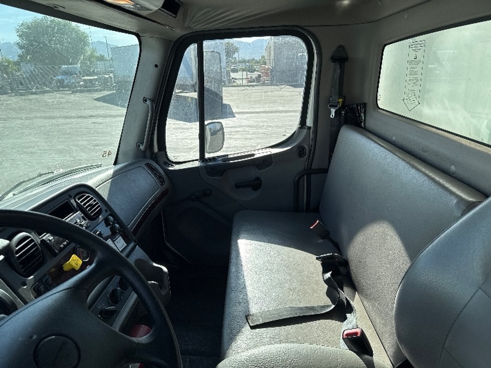 Medium Duty Box Truck-Light and Medium Duty Trucks-Freightliner-2018-M2-West Valley City-UT-184,083\n\t\tmiles-$ 49,000 - Image 19