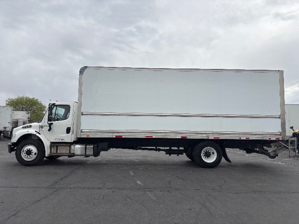 Medium Duty Box Truck-Light and Medium Duty Trucks-Freightliner-2018-M2-West Valley City-UT-206,358\n\t\tmiles-$ 44,500 - Image 4