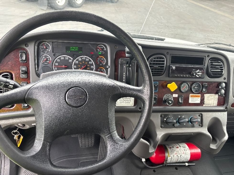 Medium Duty Box Truck-Light and Medium Duty Trucks-Freightliner-2018-M2-West Valley City-UT-206,358\n\t\tmiles-$ 44,500 - Image 18