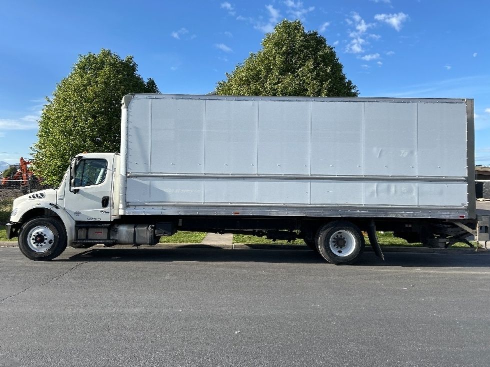 Medium Duty Box Truck-Light and Medium Duty Trucks-Freightliner-2018-M2-West Valley City-UT-243,829\n\t\tmiles-$ 40,000 - Image 4