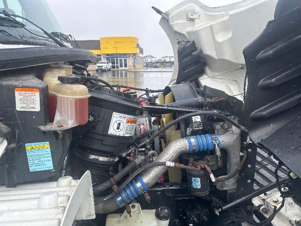 Medium Duty Box Truck-Light and Medium Duty Trucks-Freightliner-2018-M2-Windsor-WI-198,400\n\t\tmiles-$ 37,500 - Image 23