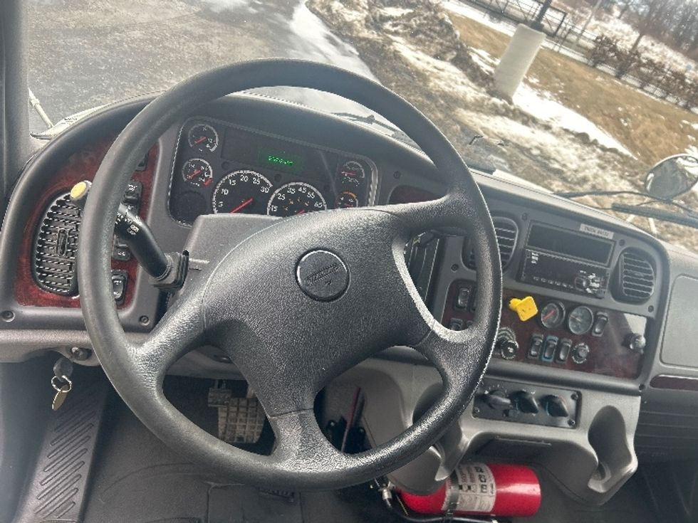 Medium Duty Box Truck-Light and Medium Duty Trucks-Freightliner-2018-M2-Windsor-WI-243,752\n\t\tmiles-$ 32,500 - Image 18