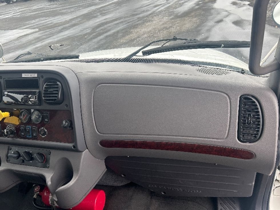 Medium Duty Box Truck-Light and Medium Duty Trucks-Freightliner-2018-M2-Windsor-WI-243,752\n\t\tmiles-$ 32,500 - Image 21