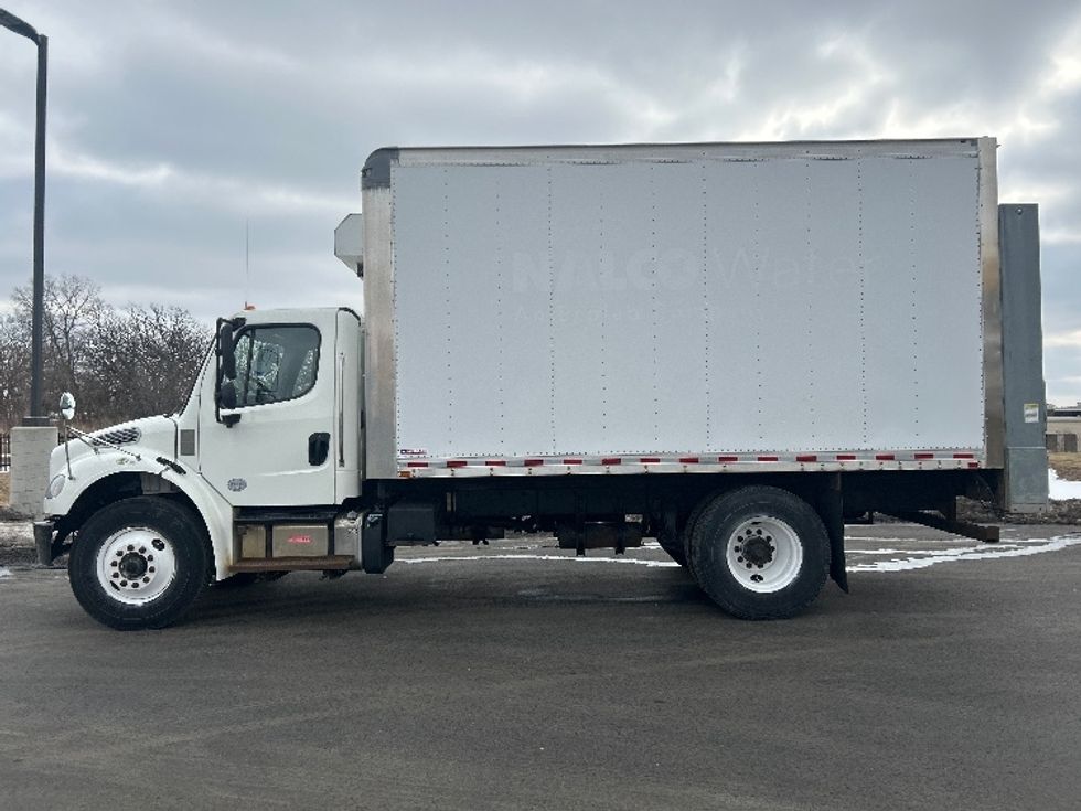 Medium Duty Box Truck-Light and Medium Duty Trucks-Freightliner-2018-M2-Windsor-WI-243,752\n\t\tmiles-$ 32,500 - Image 4