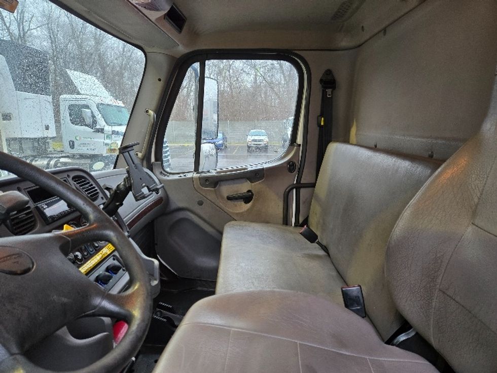 Medium Duty Box Truck-Light and Medium Duty Trucks-Freightliner-2018-M2-Ypsilanti-MI-181,685\n\t\tmiles-$ 36,000 - Image 18
