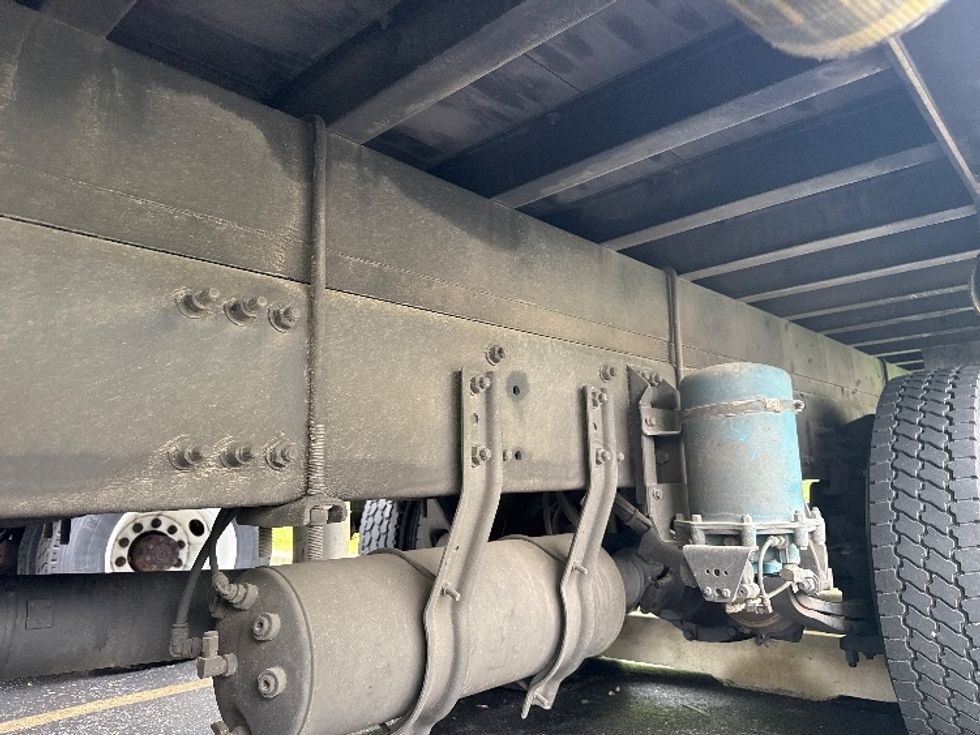 Medium Duty Box Truck-Light and Medium Duty Trucks-Freightliner-2018-M211242S-Harrisburg-PA-322,662\n\t\tmiles-$ 53,750 - Image 5