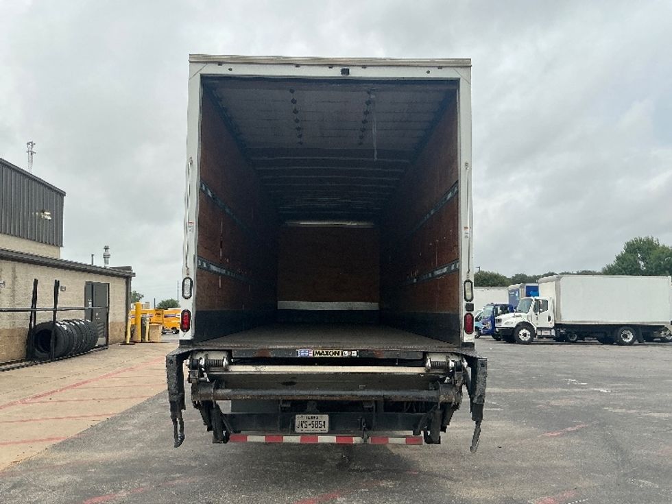 Medium Duty Box Truck-Light and Medium Duty Trucks-Freightliner-2018-M211264S-Austin-TX-242,999\n\t\tmiles-$ 75,000 - Image 8