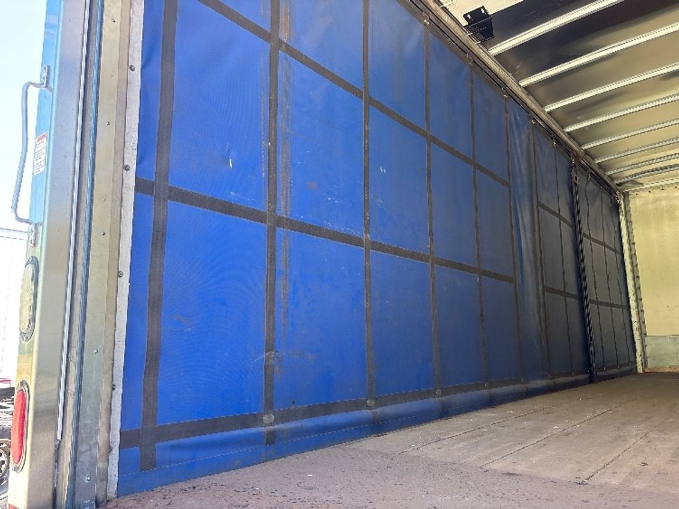 Medium Duty Box Truck-Light and Medium Duty Trucks-Freightliner-2018-M211264S-Burlington-NJ-334,766\n\t\tmiles-$ 69,000 - Image 10