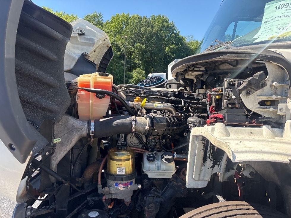 Medium Duty Box Truck-Light and Medium Duty Trucks-Freightliner-2018-M211264S-Burlington-NJ-334,766\n\t\tmiles-$ 69,000 - Image 23