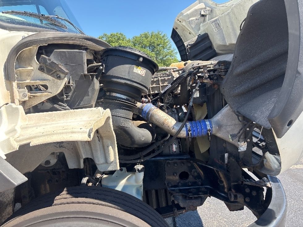 Medium Duty Box Truck-Light and Medium Duty Trucks-Freightliner-2018-M211264S-Burlington-NJ-334,766\n\t\tmiles-$ 69,000 - Image 22