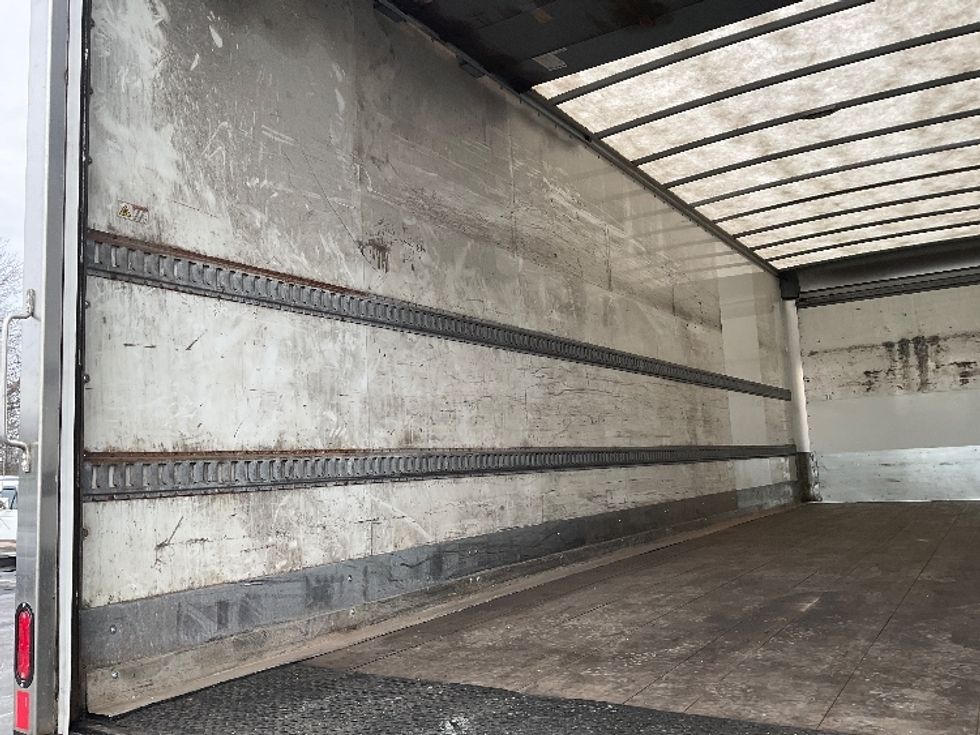 Medium Duty Box Truck-Light and Medium Duty Trucks-Freightliner-2018-M211264S-Canton-OH-524,560\n\t\tmiles-$ 65,500 - Image 11