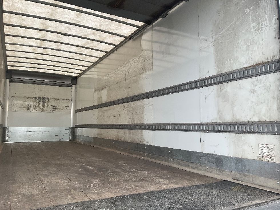 Medium Duty Box Truck-Light and Medium Duty Trucks-Freightliner-2018-M211264S-Canton-OH-524,560\n\t\tmiles-$ 65,500 - Image 12