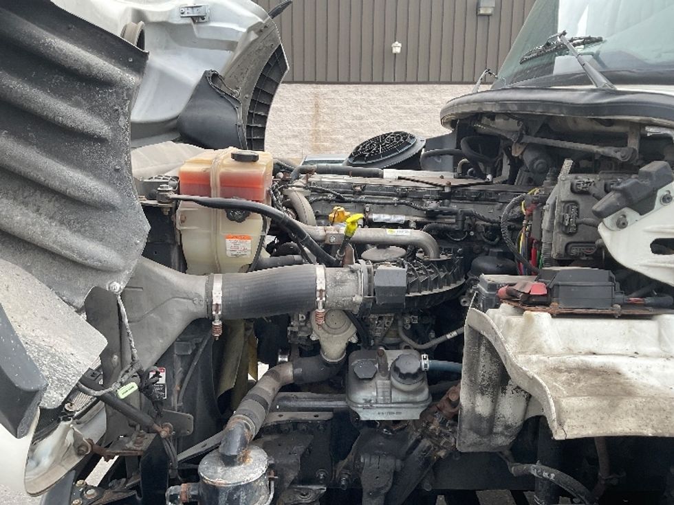 Medium Duty Box Truck-Light and Medium Duty Trucks-Freightliner-2018-M211264S-Canton-OH-524,560\n\t\tmiles-$ 65,500 - Image 24