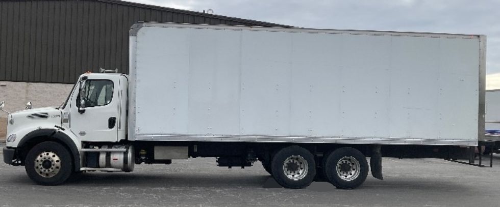 Medium Duty Box Truck-Light and Medium Duty Trucks-Freightliner-2018-M211264S-Canton-OH-524,560\n\t\tmiles-$ 65,500 - Image 4
