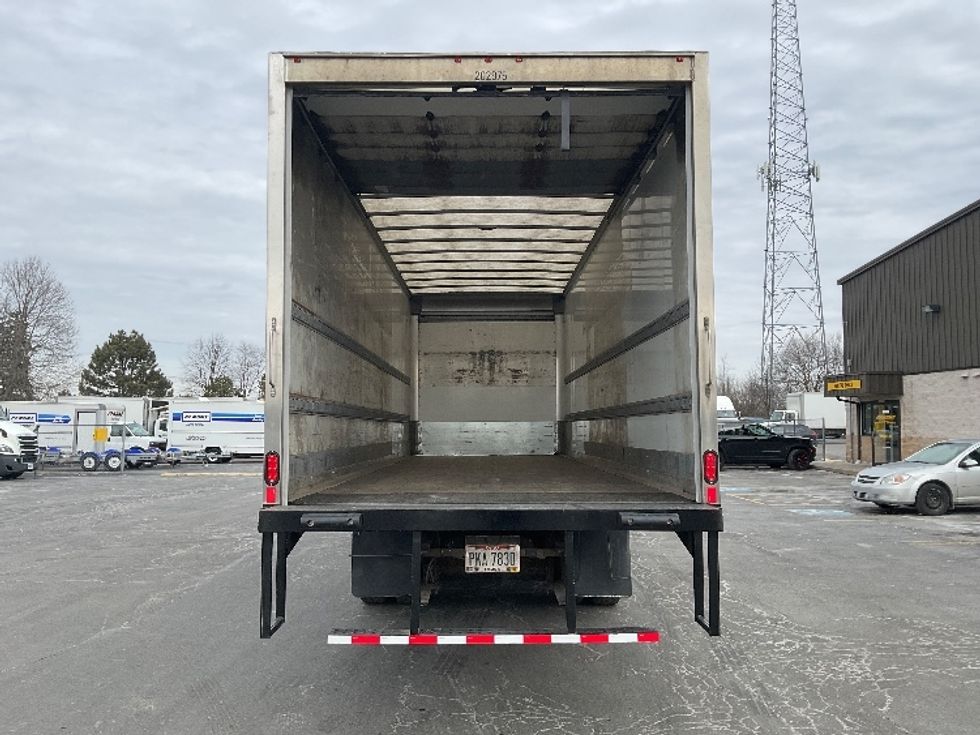 Medium Duty Box Truck-Light and Medium Duty Trucks-Freightliner-2018-M211264S-Canton-OH-524,560\n\t\tmiles-$ 65,500 - Image 9