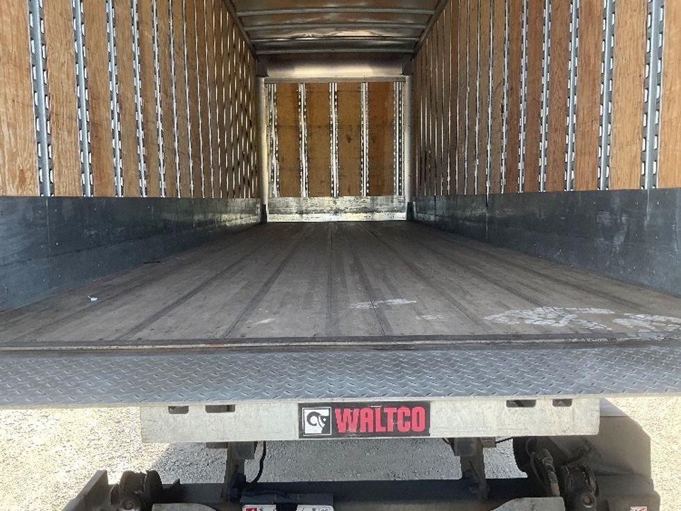 Medium Duty Box Truck-Light and Medium Duty Trucks-Freightliner-2018-M211264S-Harrisburg-PA-159,201\n\t\tmiles-$ 88,250 - Image 10