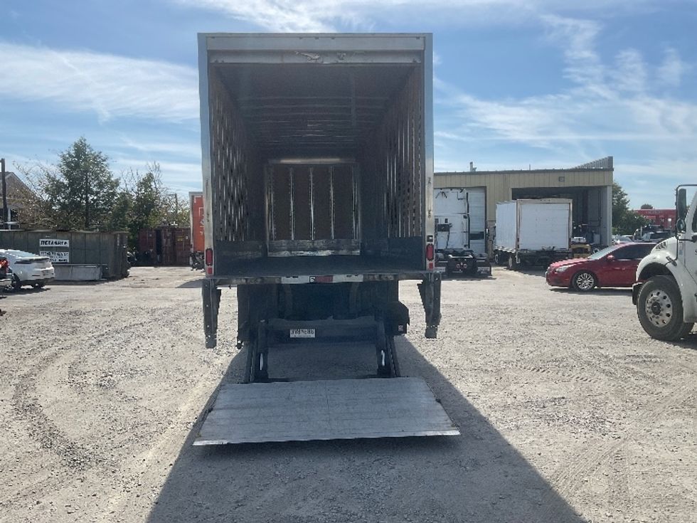 Medium Duty Box Truck-Light and Medium Duty Trucks-Freightliner-2018-M211264S-Harrisburg-PA-159,201\n\t\tmiles-$ 88,250 - Image 9