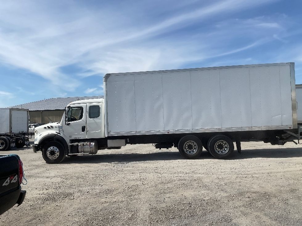 Medium Duty Box Truck-Light and Medium Duty Trucks-Freightliner-2018-M211264S-Harrisburg-PA-159,201\n\t\tmiles-$ 88,250 - Image 4