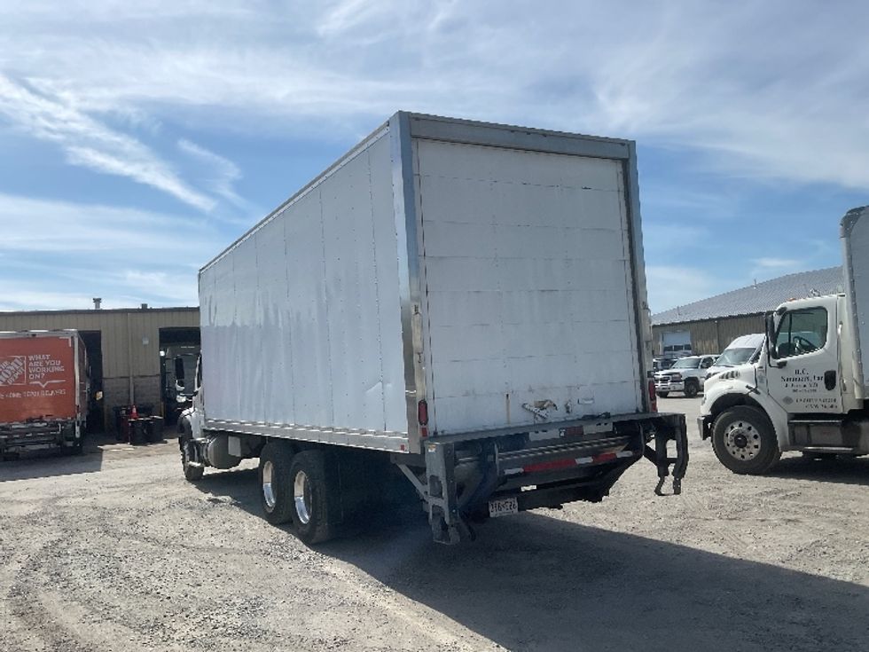 Medium Duty Box Truck-Light and Medium Duty Trucks-Freightliner-2018-M211264S-Harrisburg-PA-159,201\n\t\tmiles-$ 88,250 - Image 6