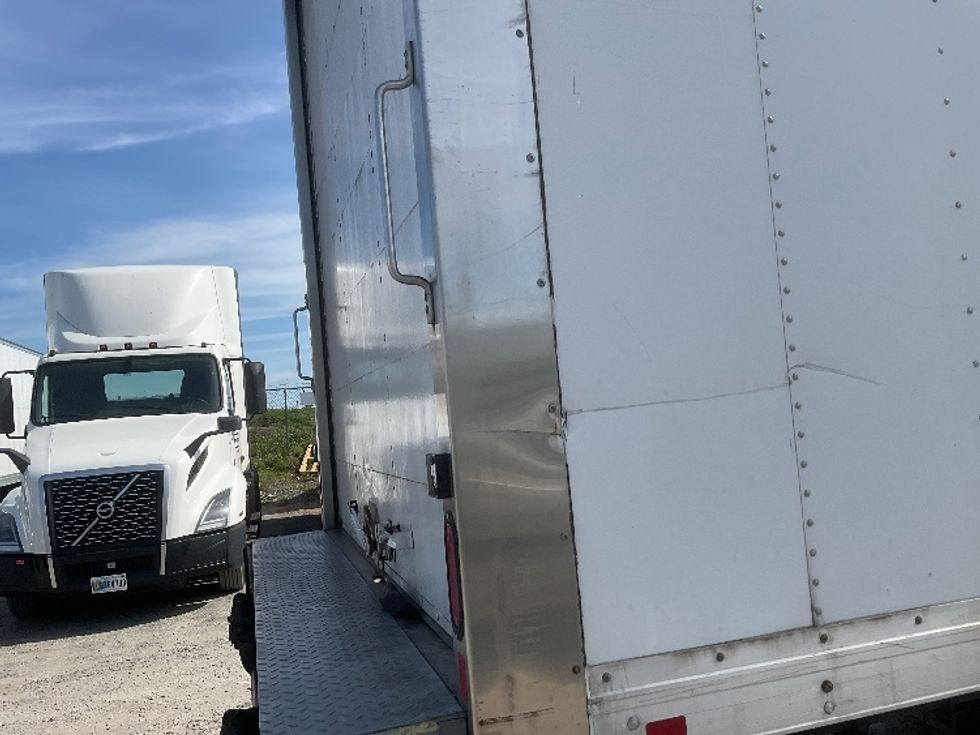 Medium Duty Box Truck-Light and Medium Duty Trucks-Freightliner-2018-M211264S-Harrisburg-PA-159,201\n\t\tmiles-$ 88,250 - Image 26