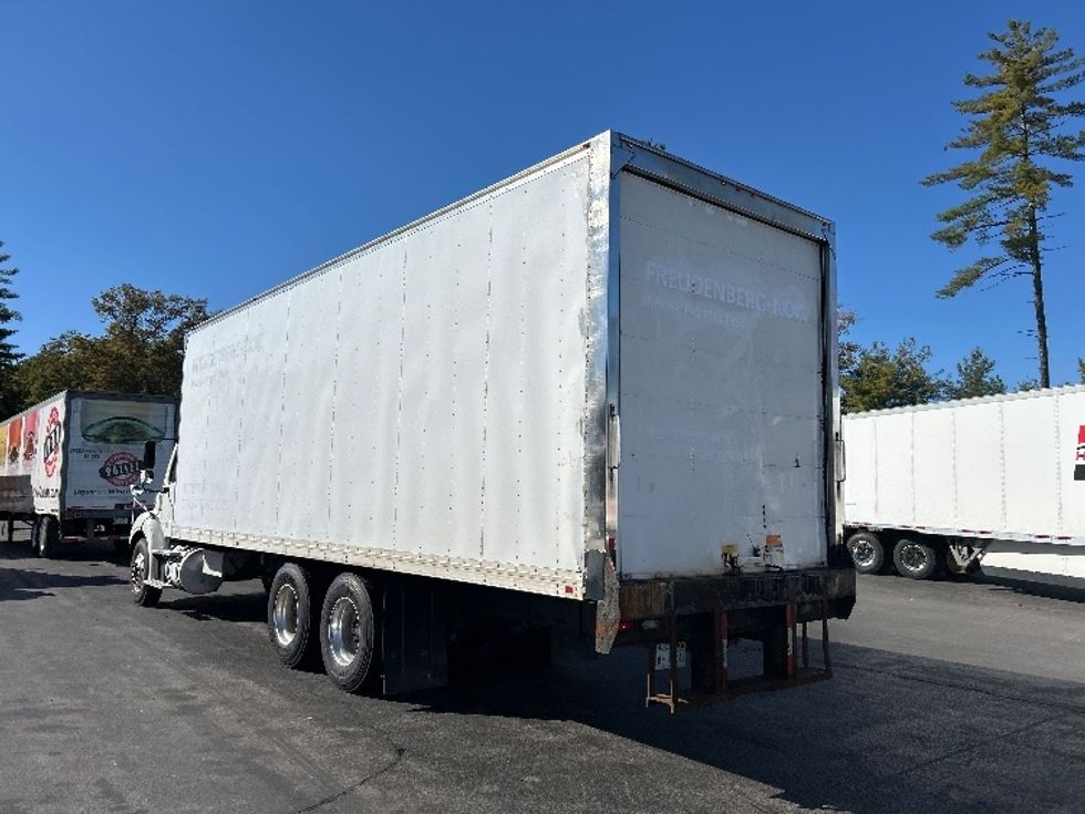 Medium Duty Box Truck-Light and Medium Duty Trucks-Freightliner-2018-M211264S-Londonderry-NH-118,845\n\t\tmiles-$ 79,250 - Image 6