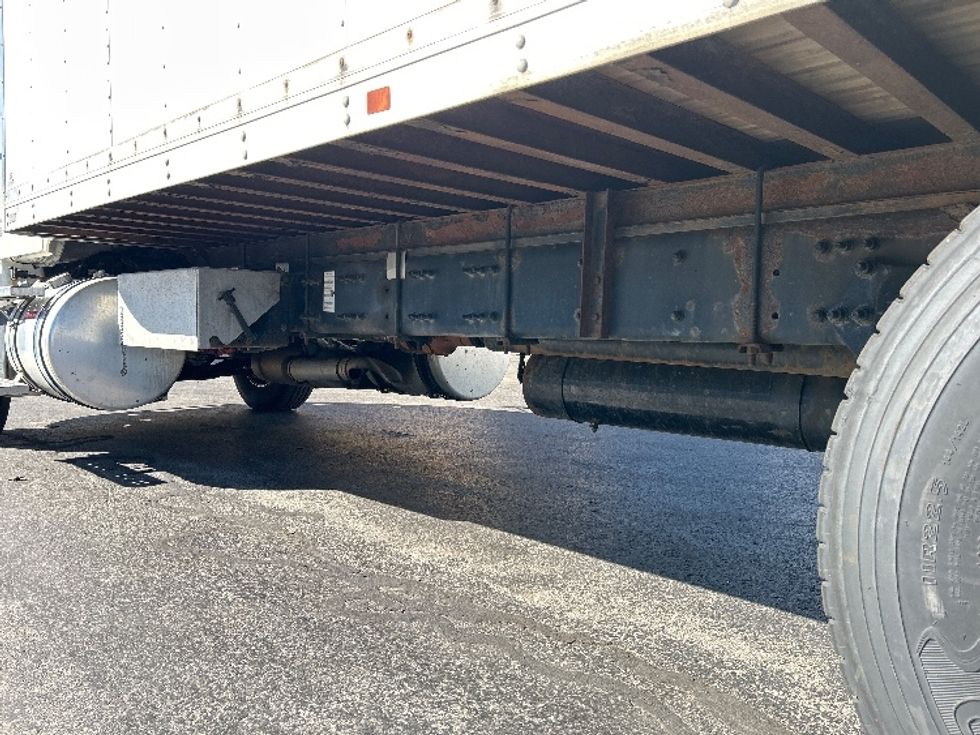 Medium Duty Box Truck-Light and Medium Duty Trucks-Freightliner-2018-M211264S-Londonderry-NH-118,845\n\t\tmiles-$ 79,250 - Image 5