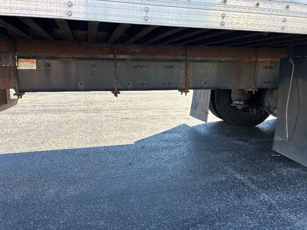 Medium Duty Box Truck-Light and Medium Duty Trucks-Freightliner-2018-M211264S-Londonderry-NH-118,845\n\t\tmiles-$ 79,250 - Image 14