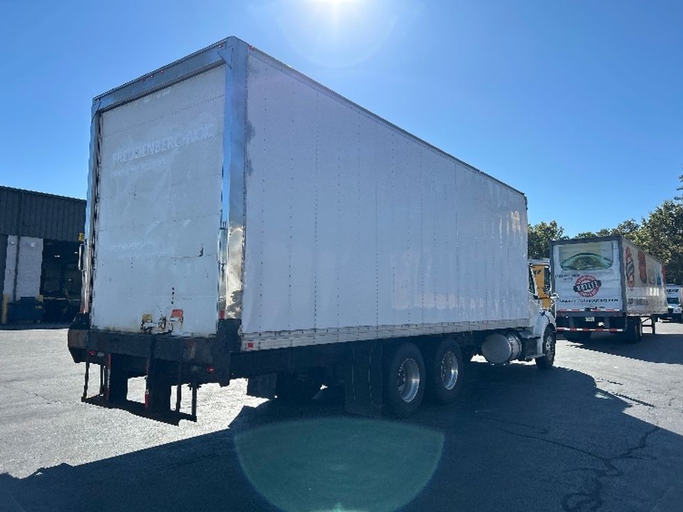Medium Duty Box Truck-Light and Medium Duty Trucks-Freightliner-2018-M211264S-Londonderry-NH-118,845\n\t\tmiles-$ 79,250 - Image 13
