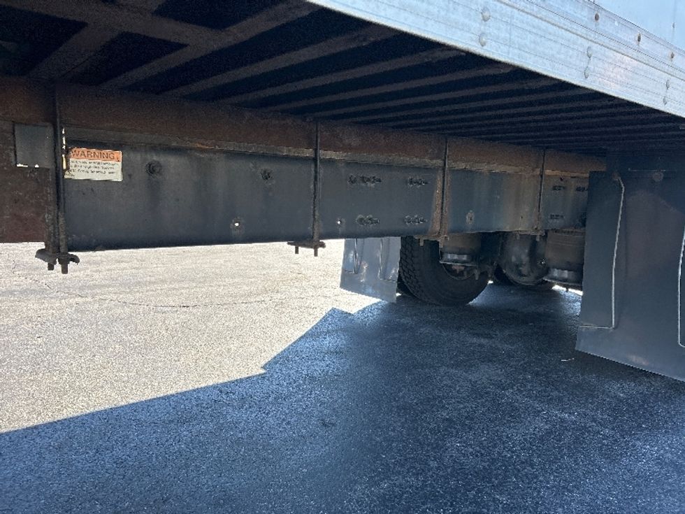 Medium Duty Box Truck-Light and Medium Duty Trucks-Freightliner-2018-M211264S-Londonderry-NH-118,845\n\t\tmiles-$ 79,250 - Image 29