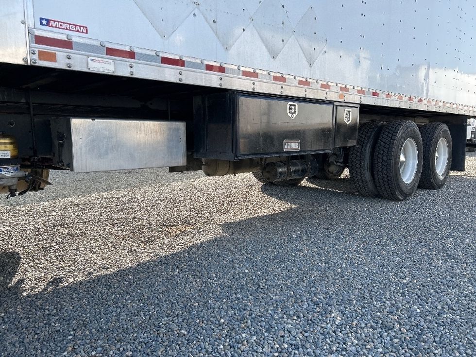 Medium Duty Box Truck-Light and Medium Duty Trucks-Freightliner-2018-M211264S-West Sacramento-CA-259,723\n\t\tmiles-$ 75,750 - Image 5