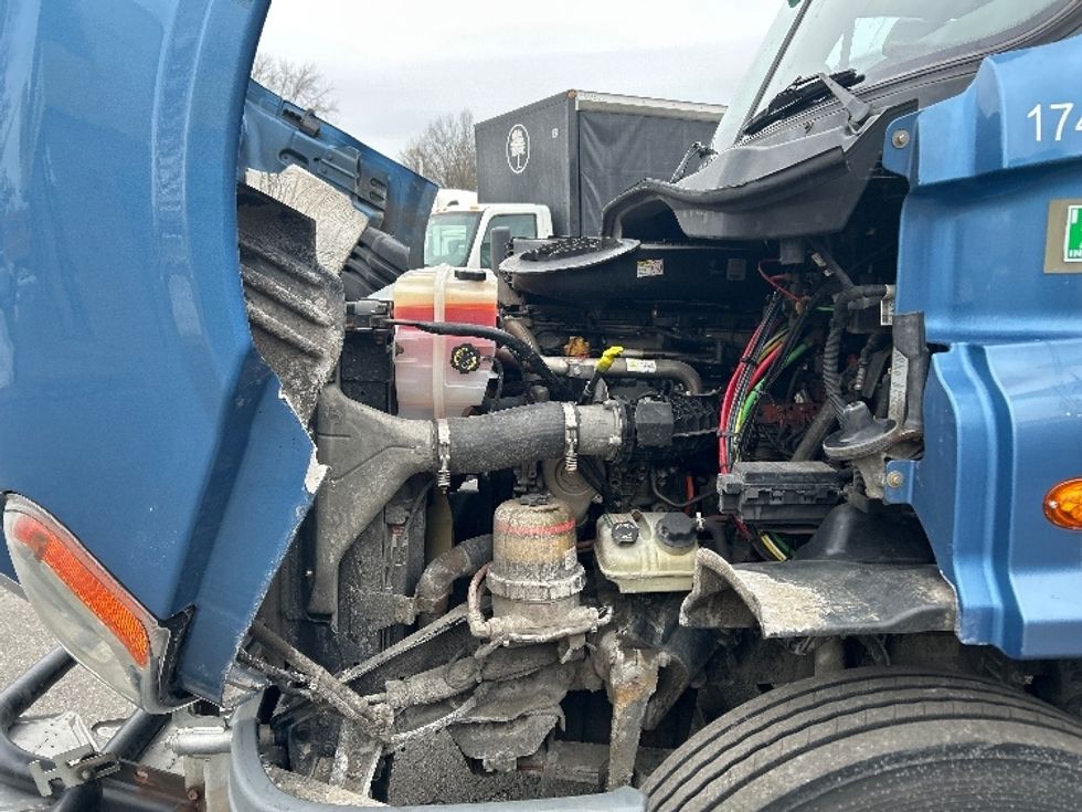 Medium Duty Box Truck-Light and Medium Duty Trucks-Freightliner-2018-X11384S-Chicopee-MA-407,260\n\t\tmiles-$ 79,750 - Image 24