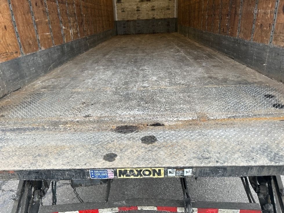 Medium Duty Box Truck-Light and Medium Duty Trucks-Freightliner-2018-X11384S-Chicopee-MA-451,117\n\t\tmiles-$ 78,000 - Image 10