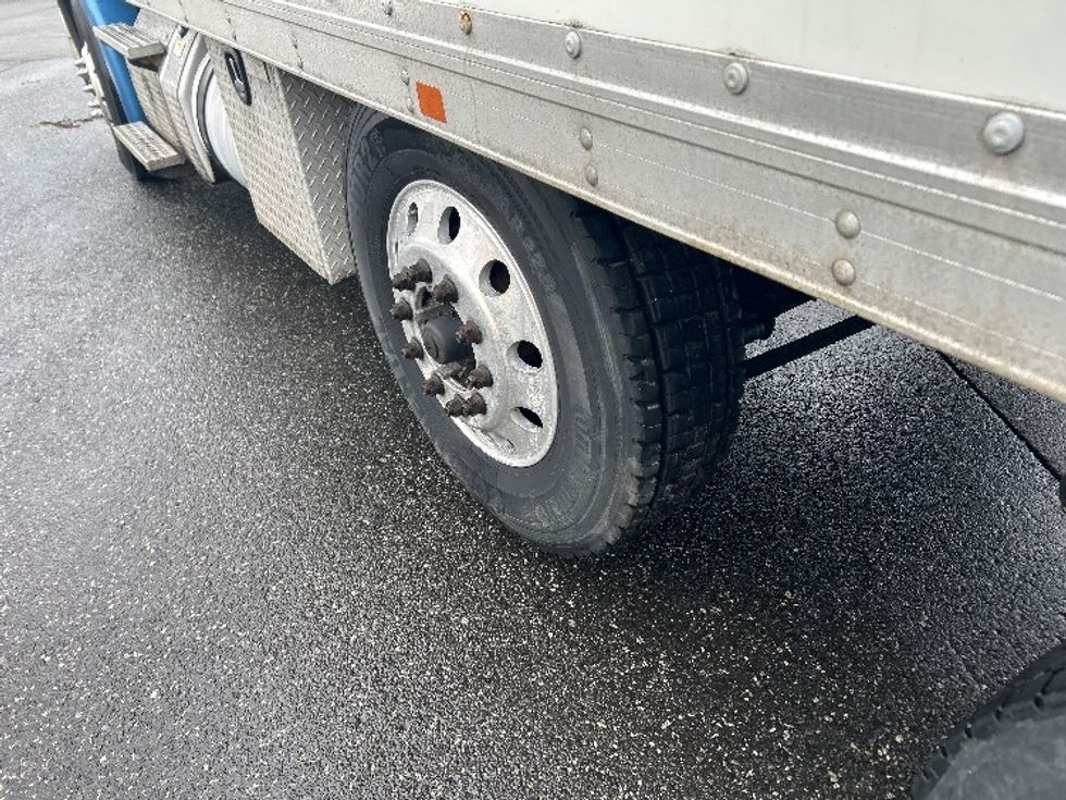 Medium Duty Box Truck-Light and Medium Duty Trucks-Freightliner-2018-X11384S-Chicopee-MA-451,117\n\t\tmiles-$ 78,000 - Image 26