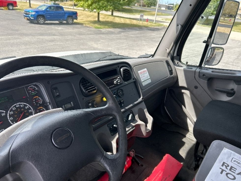 Medium Duty Box Truck-Light and Medium Duty Trucks-Freightliner-2019-114SD-Rochester-NY-365,022\n\t\tmiles-$ 82,500 - Image 18