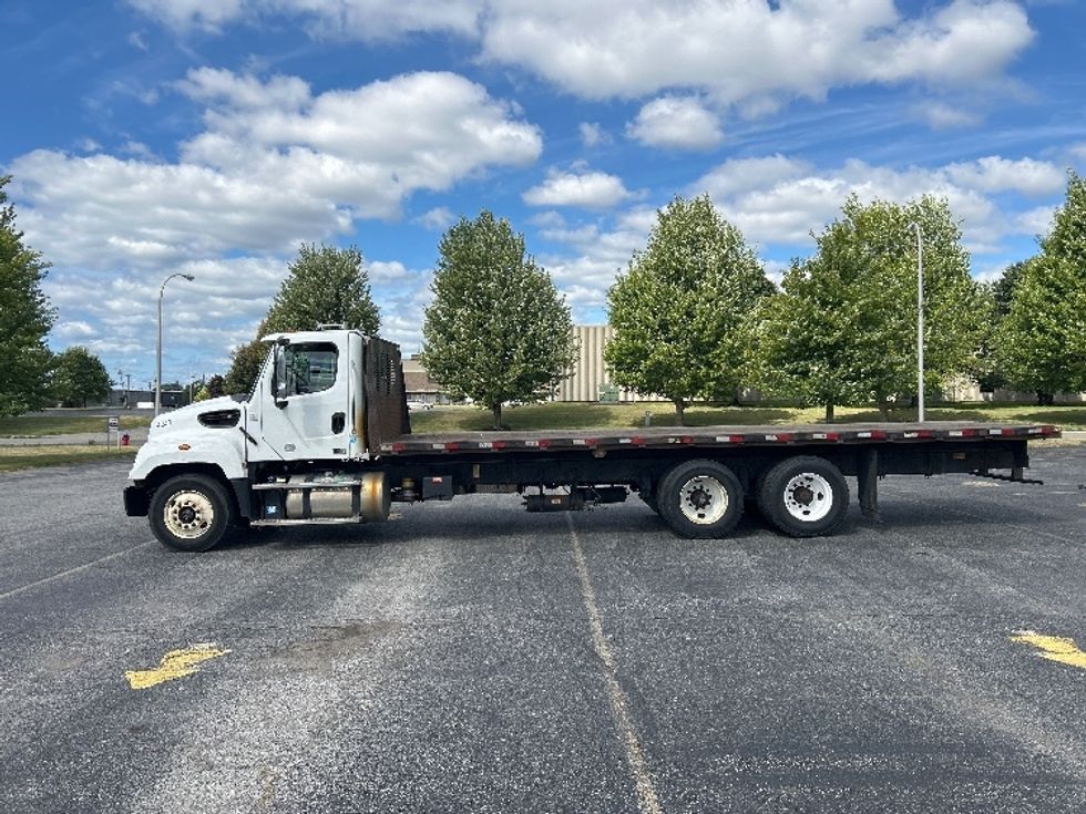 Medium Duty Box Truck-Light and Medium Duty Trucks-Freightliner-2019-114SD-Rochester-NY-365,022\n\t\tmiles-$ 82,500 - Image 4