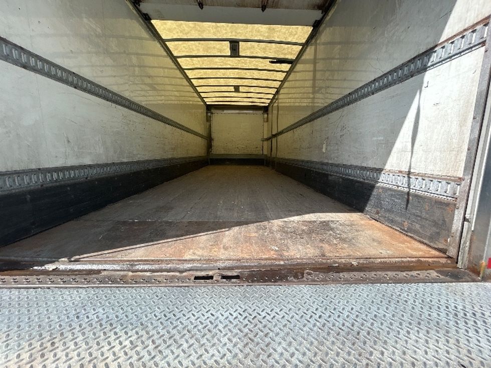 Medium Duty Box Truck-Light and Medium Duty Trucks-Freightliner-2019-Cascadia X11364S-Greensboro-NC-589,835\n\t\tmiles-$ 77,750 - Image 10