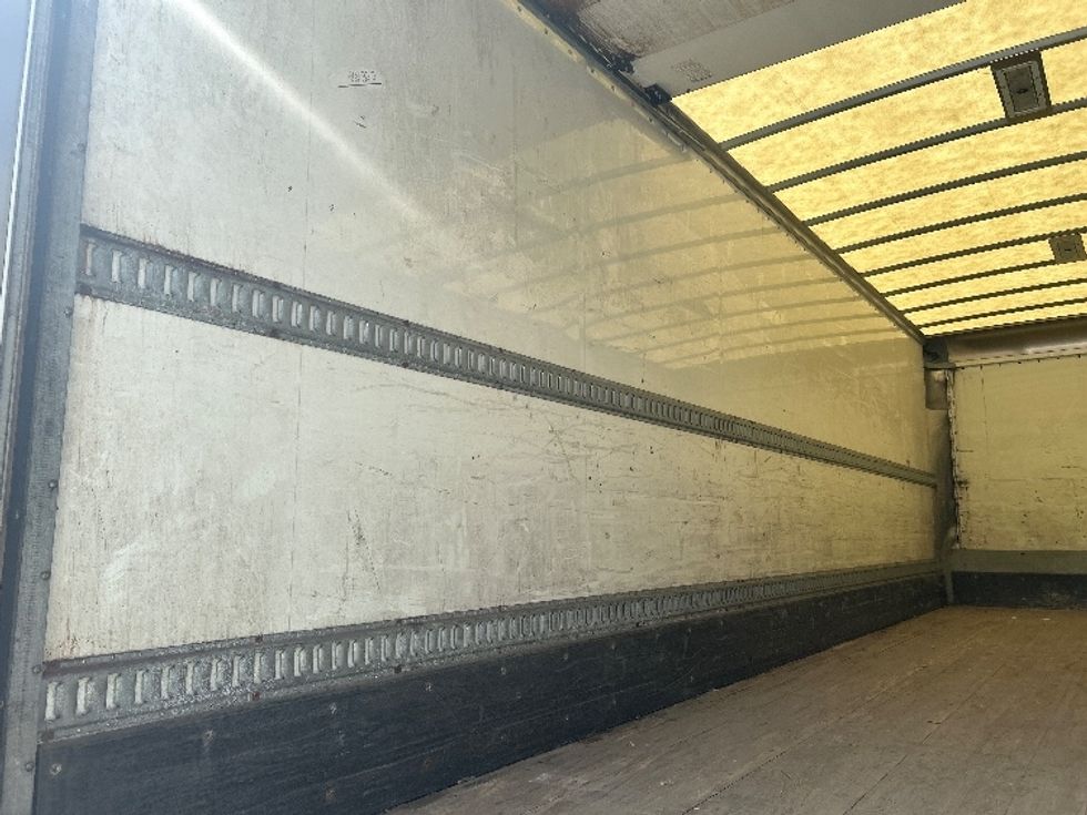 Medium Duty Box Truck-Light and Medium Duty Trucks-Freightliner-2019-Cascadia X11364S-Greensboro-NC-589,835\n\t\tmiles-$ 77,750 - Image 11