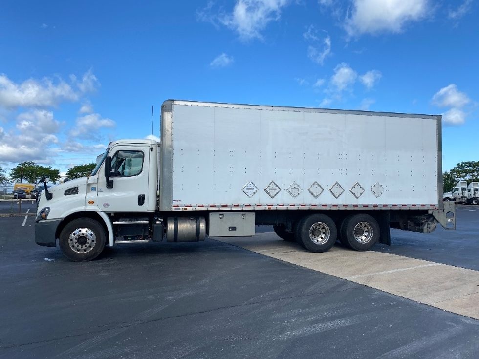 Medium Duty Box Truck-Light and Medium Duty Trucks-Freightliner-2019-Cascadia X11364S-Harrisburg-PA-379,910\n\t\tmiles-$ 84,000 - Image 4