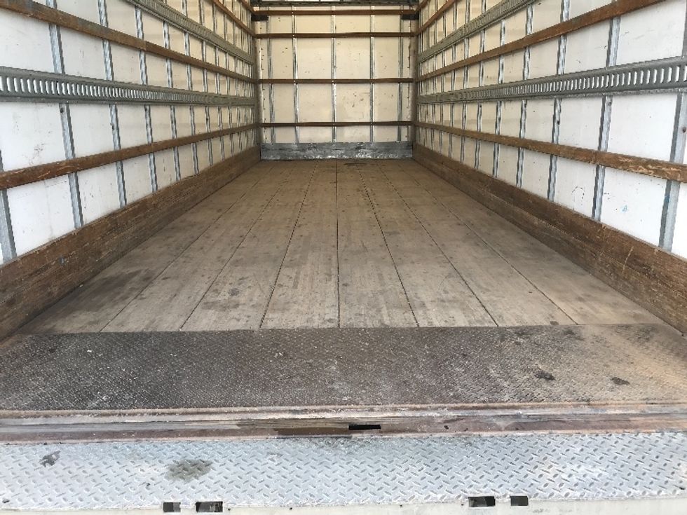 Medium Duty Box Truck-Light and Medium Duty Trucks-Freightliner-2019-M2-Abbotsford-BC-285,901\n\t\tkm-$ 58,750 - Image 10