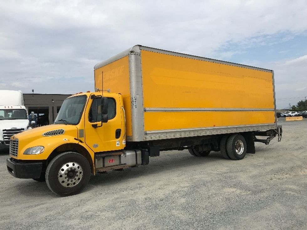 Medium Duty Box Truck-Light and Medium Duty Trucks-Freightliner-2019-M2-Abbotsford-BC-285,901\n\t\tkm-$ 58,750 - Image 3