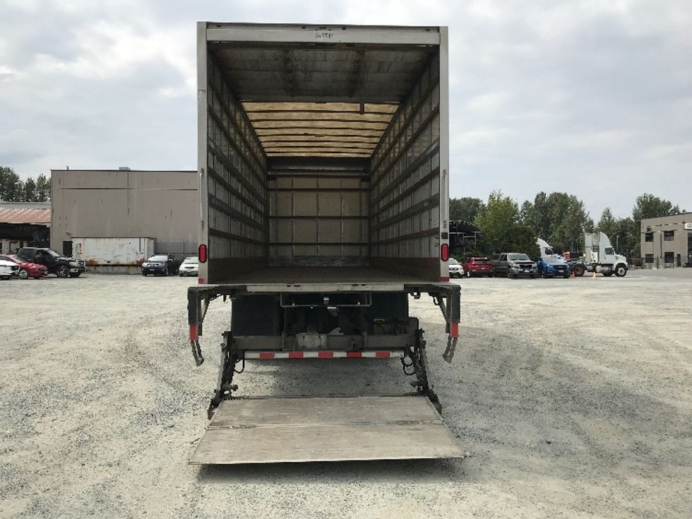 Medium Duty Box Truck-Light and Medium Duty Trucks-Freightliner-2019-M2-Abbotsford-BC-285,901\n\t\tkm-$ 58,750 - Image 9